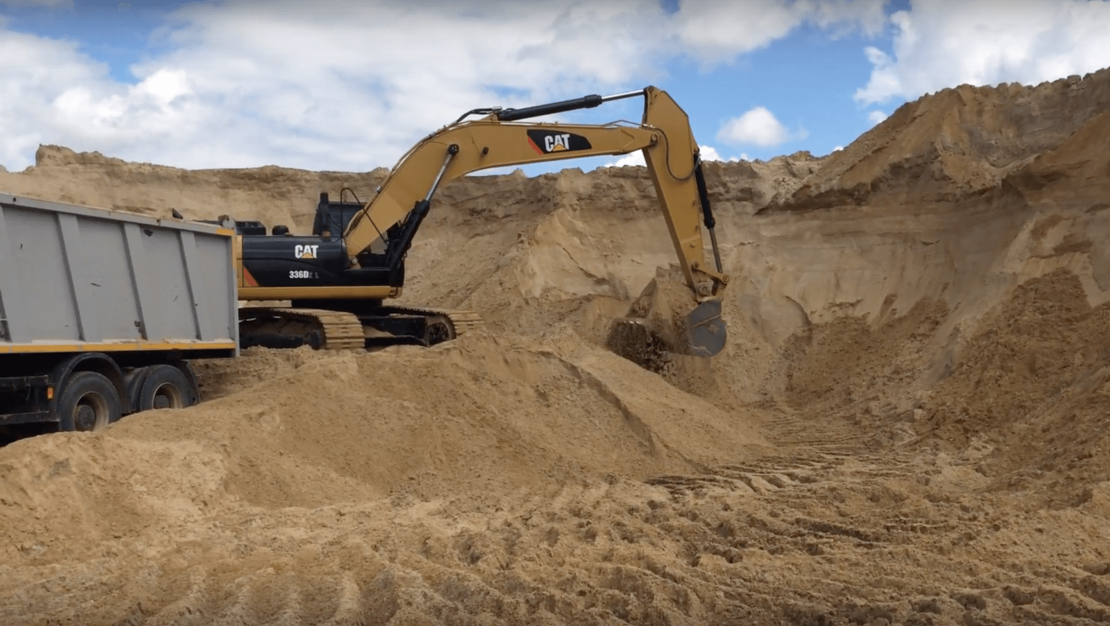Добыча строительного песка